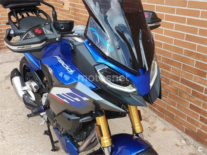 BMW F 900 XR - Vista 3