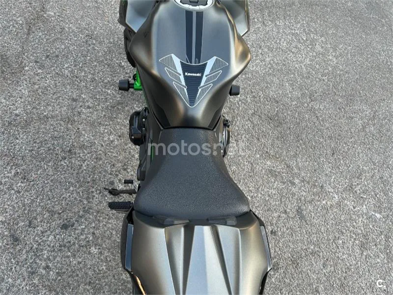 Kawasaki Z650 - Vista 6