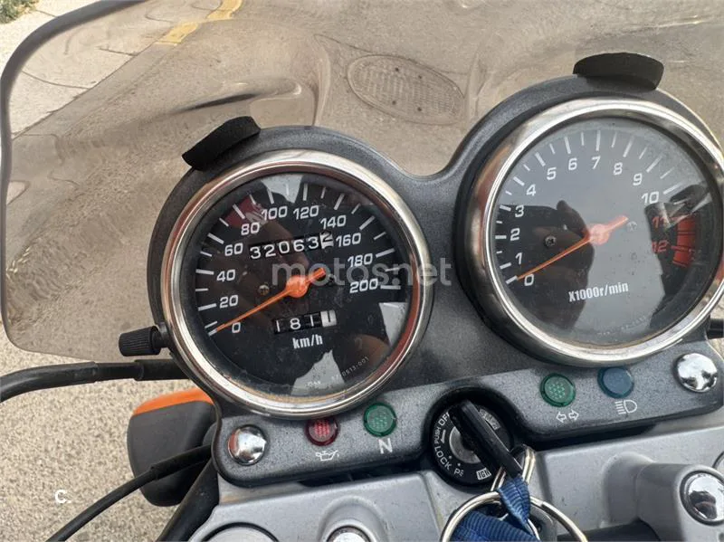 Suzuki GS500 - Vista 11