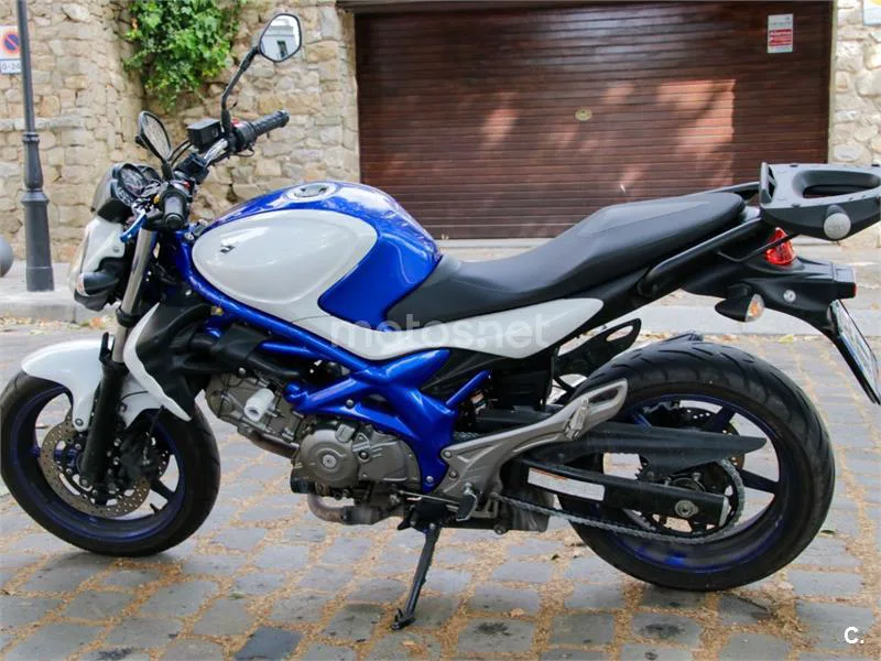 Suzuki Gladius 650 3200 € 2013 Barcelona - 1