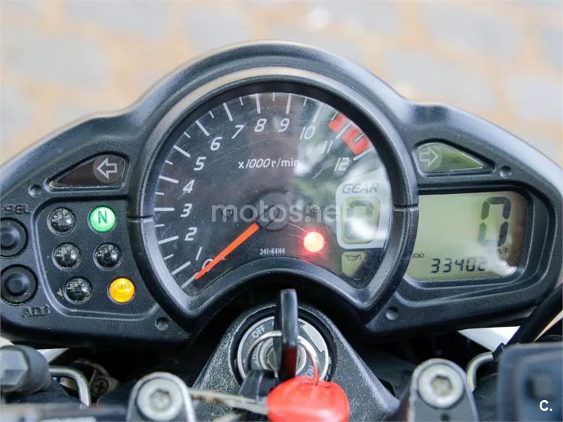 Suzuki Gladius 650 - Vista 11