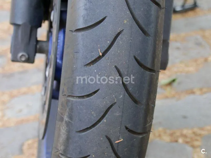 Suzuki Gladius 650 - Vista 3