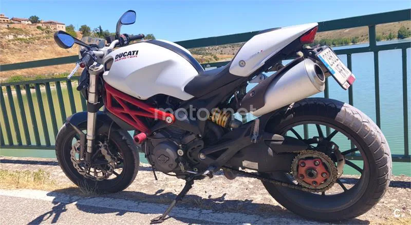 Ducati Monster 796 6200 € 2012 Burgos - 2