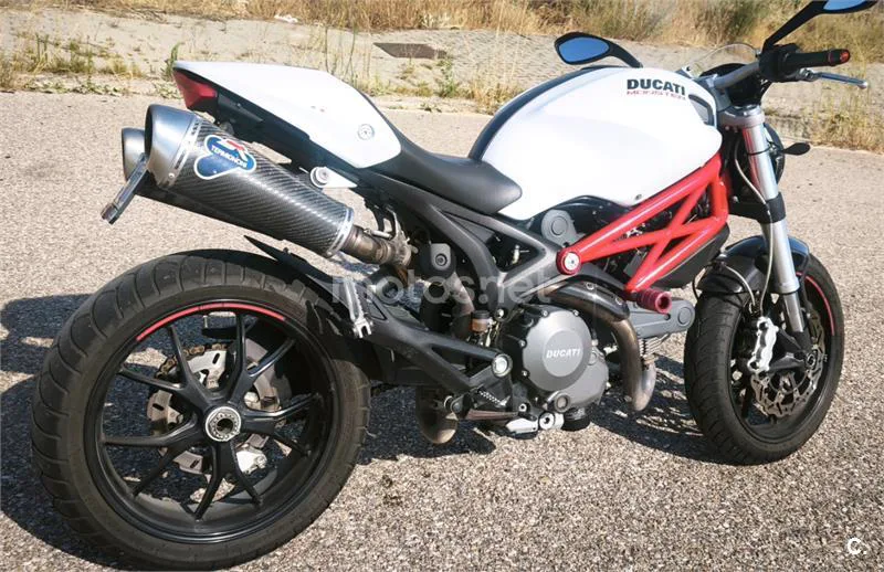 Ducati Monster 796 - Vista 11
