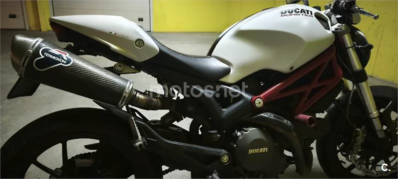 Ducati Monster 796 - Vista 9