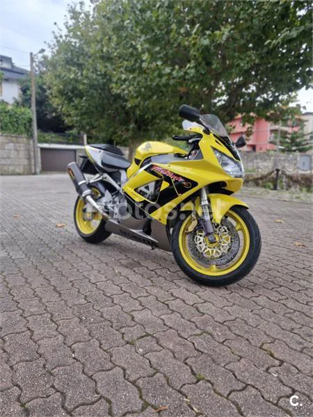 Honda CBR900RR Fireblade - Vista 4