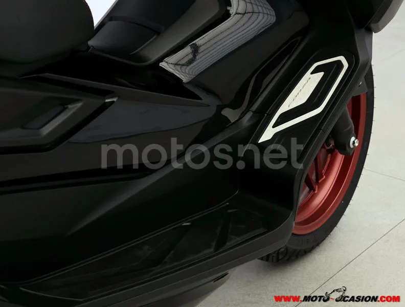 Honda Forza 125 - Vista 5