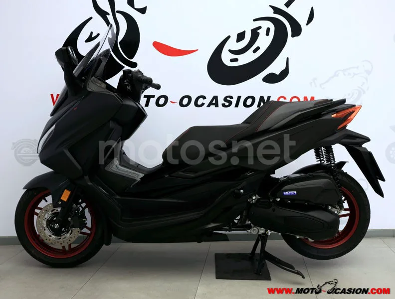 Honda Forza 125 - Vista 7