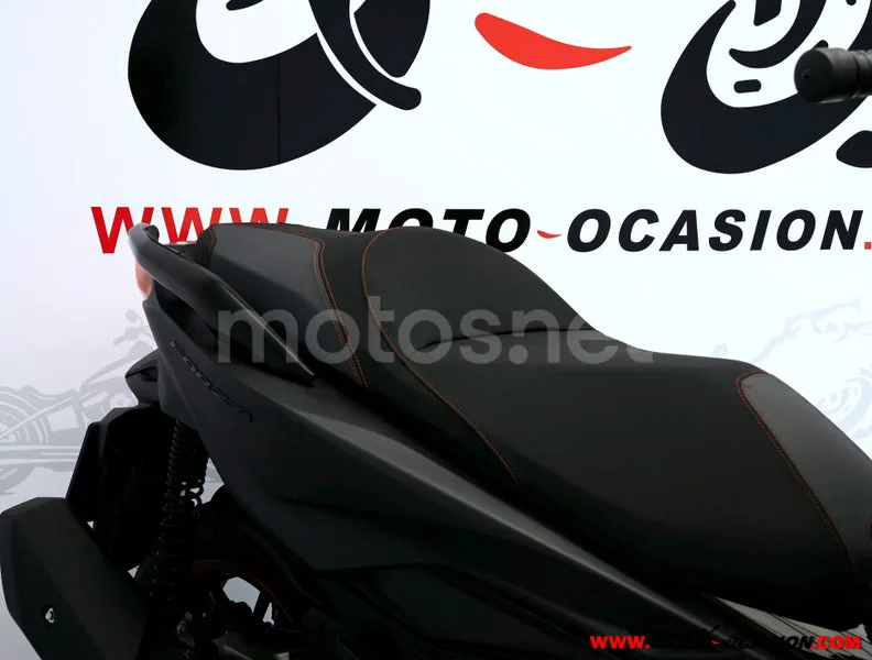 Honda Forza 125 - Vista 10
