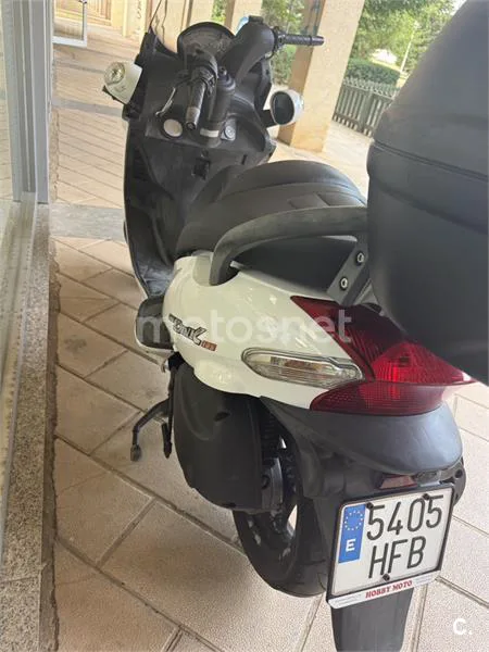 Kymco Grand Dink 125 - Vista 9