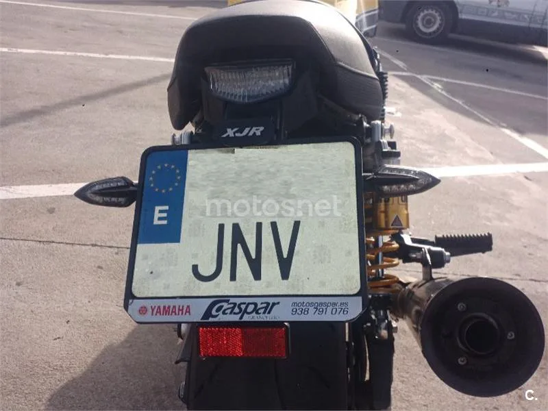 Yamaha XJR1300 - Vista 8