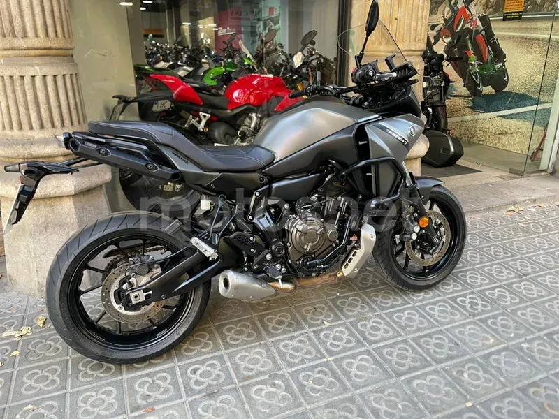 Yamaha Tracer 7 - Vista 14