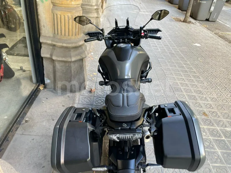 Yamaha Tracer 7 - Vista 19