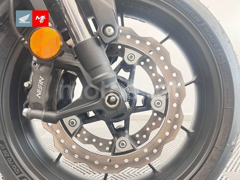 Honda CB750 Hornet - Vista 6