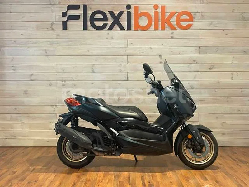 Yamaha XMAX 125 - Vista 3