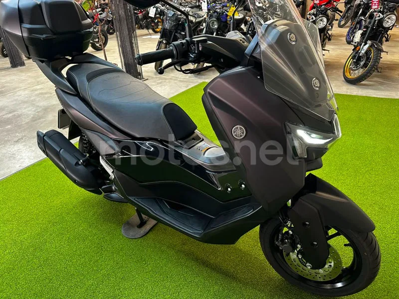 Yamaha NMAX - Vista 9