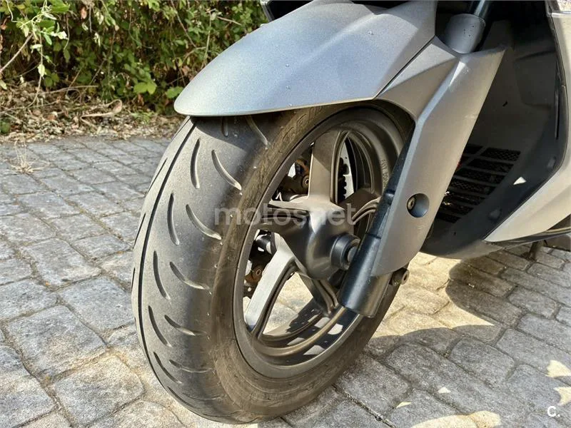 Kymco Super Dink 350 - Vista 8