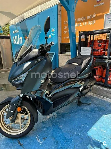 Yamaha XMAX 125 - Vista 3