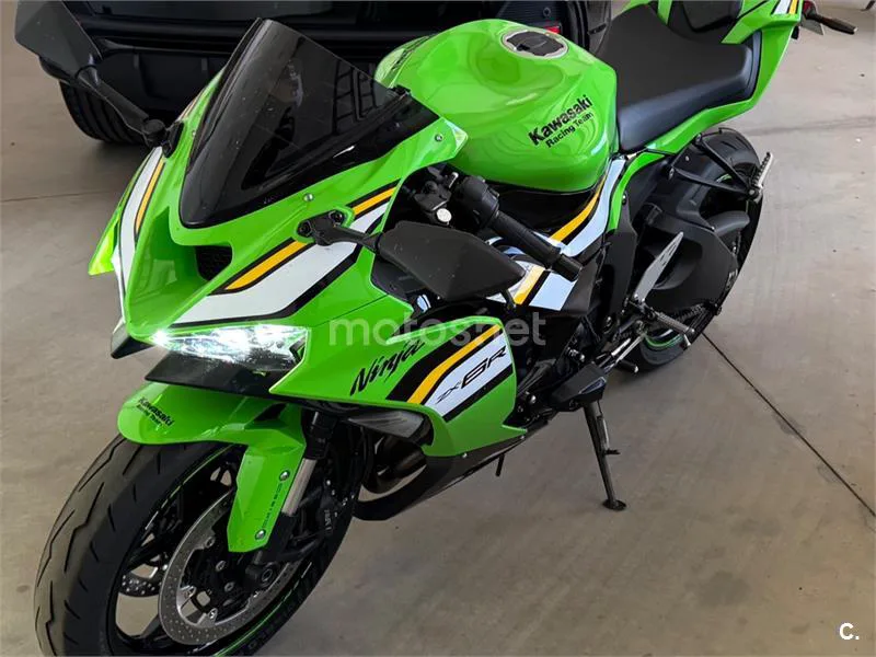 Kawasaki Ninja ZX-6R - Vista 3