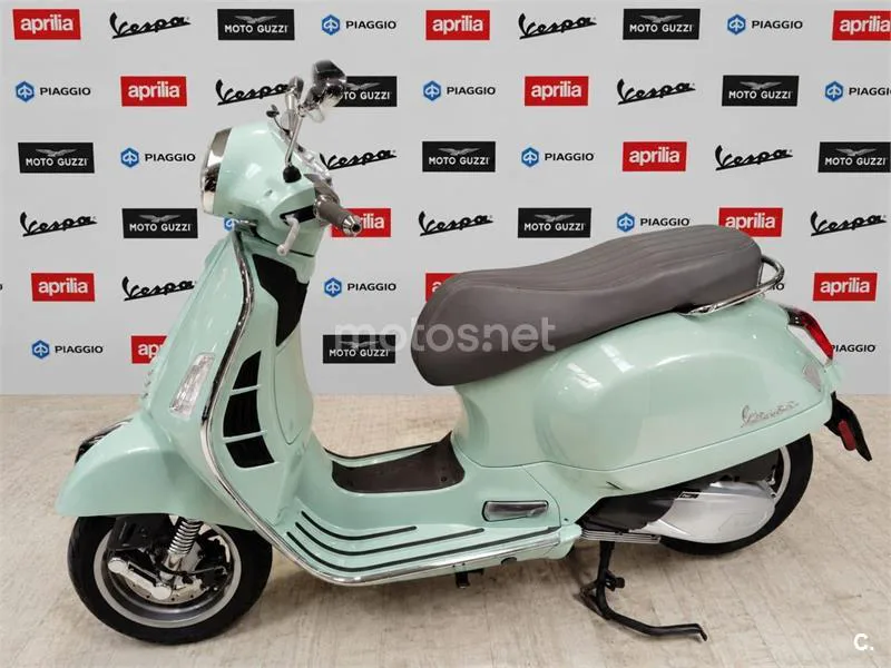 Vespa GTS 300 - Vista 3