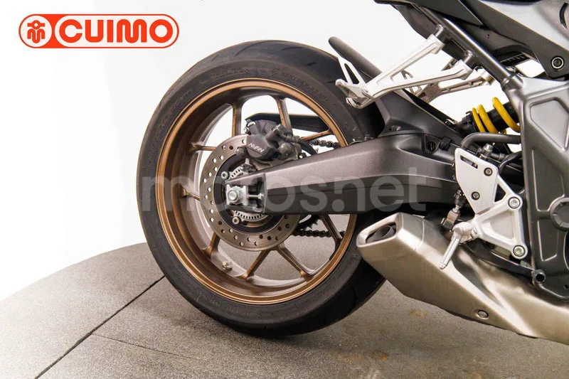 Honda CB650R - Vista 16