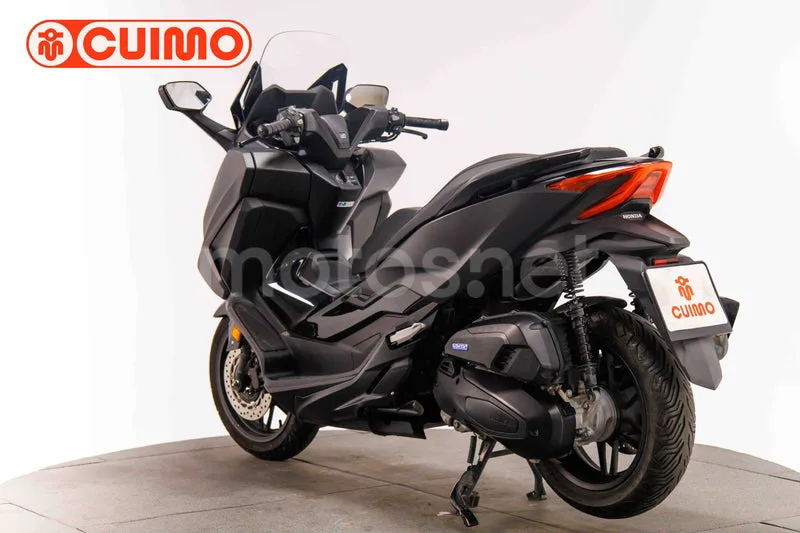 Honda Forza 125 - Vista 11
