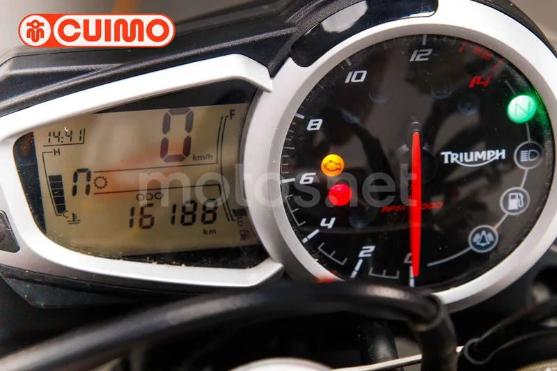 Triumph Street Triple - Vista 24