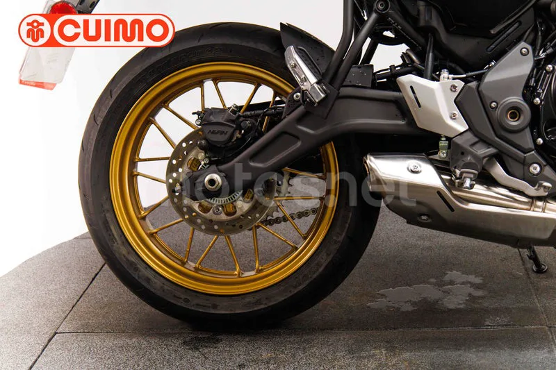 Kawasaki Z650 - Vista 14