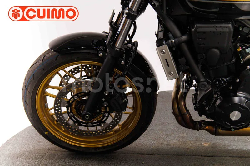 Kawasaki Z650 - Vista 21