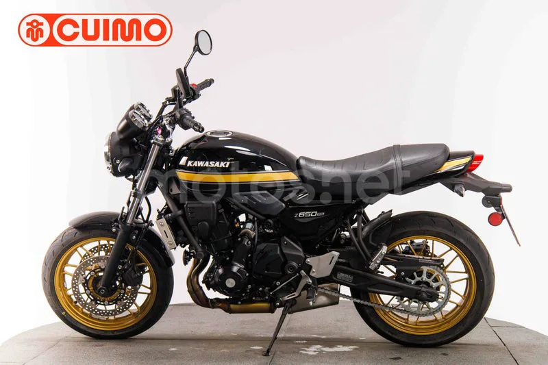 Kawasaki Z650 - Vista 8