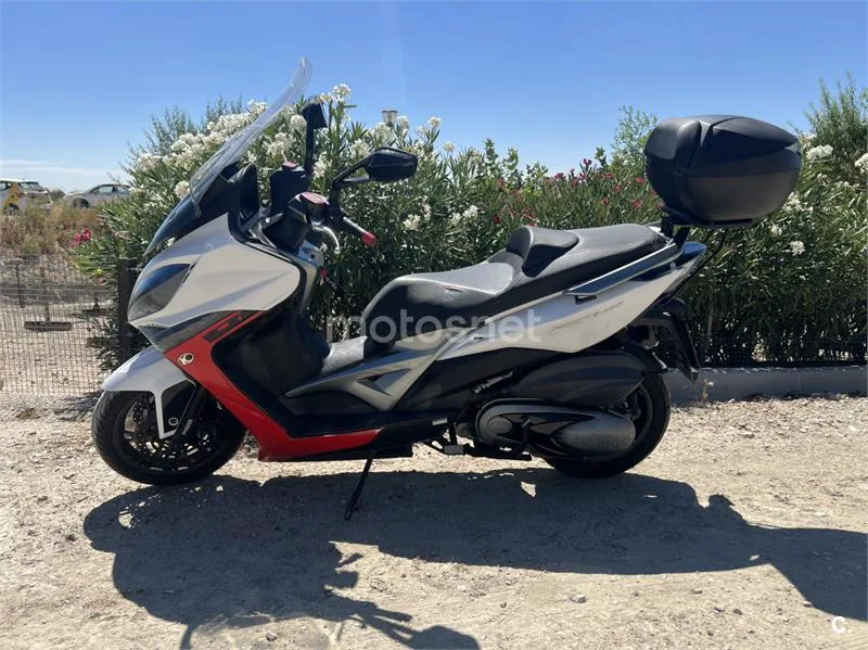 Kymco Xciting 400 1950 € 2016 Madrid - 1