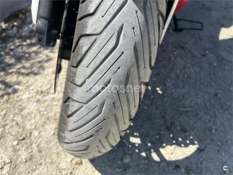Kymco Xciting 400 - Vista 6