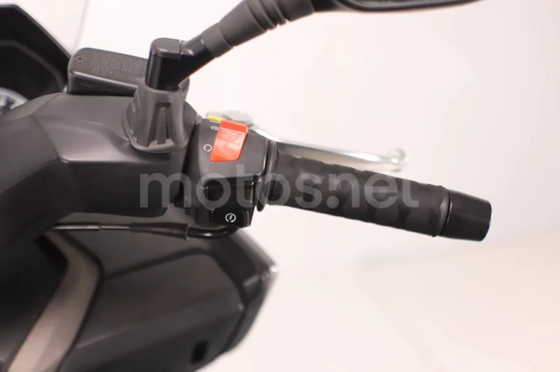 Kymco Grand Dink 125 - Vista 9