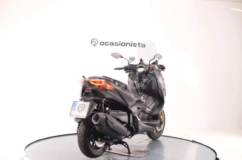 Yamaha XMAX 400 - Vista 3