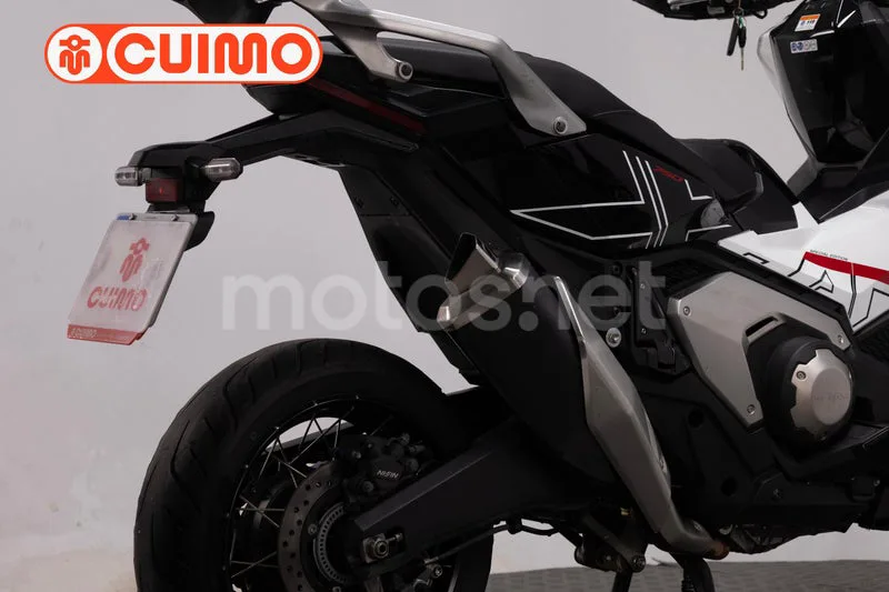 Honda X-ADV - Vista 11