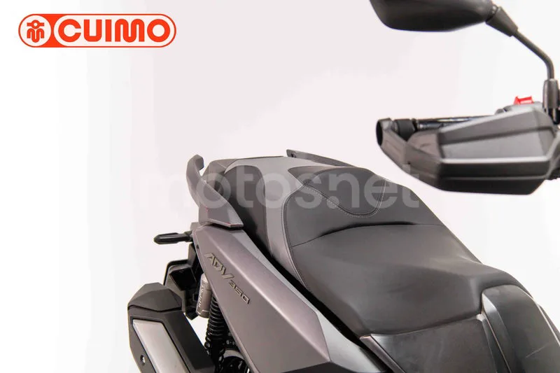 Honda ADV350 - Vista 12