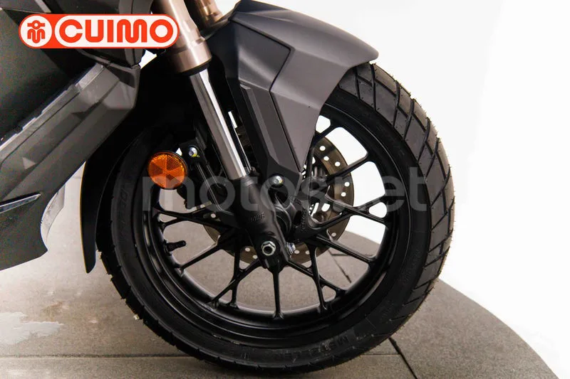 Honda ADV350 - Vista 14
