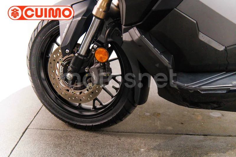 Honda ADV350 - Vista 23