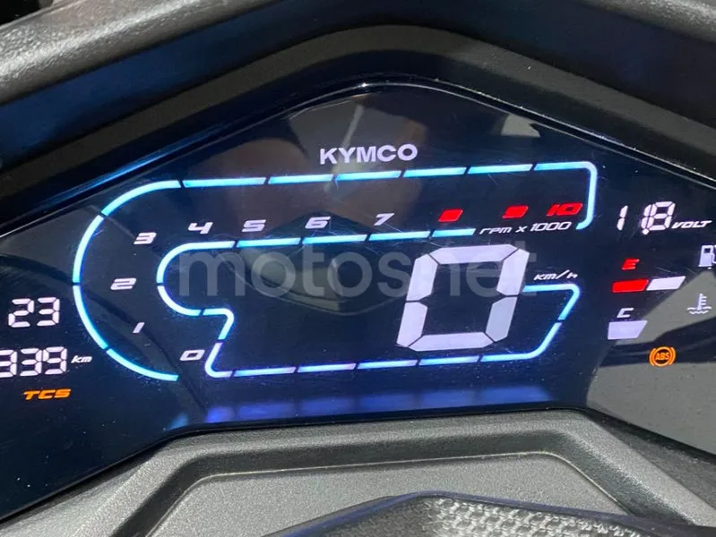 Kymco DTX 350 - Vista 14