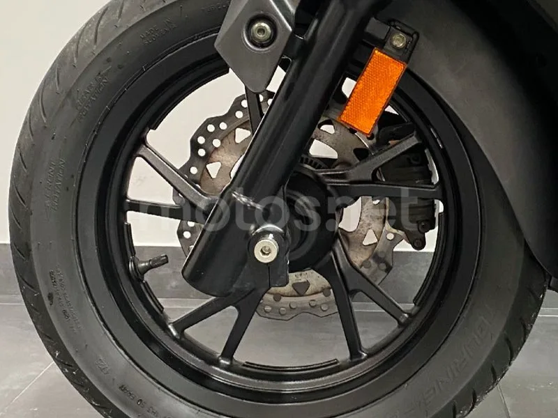 Kymco DTX 350 - Vista 10