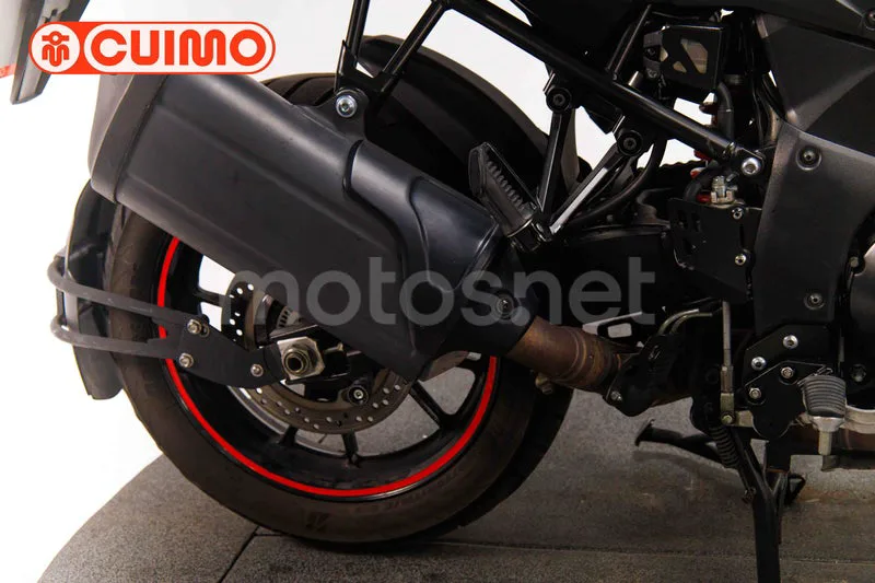 Suzuki V-Strom 1000 - Vista 14