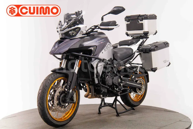 QJ Motor SRT 800 - Vista 9