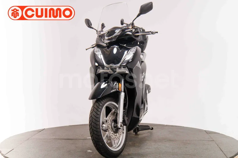 Honda SH350i - Vista 10