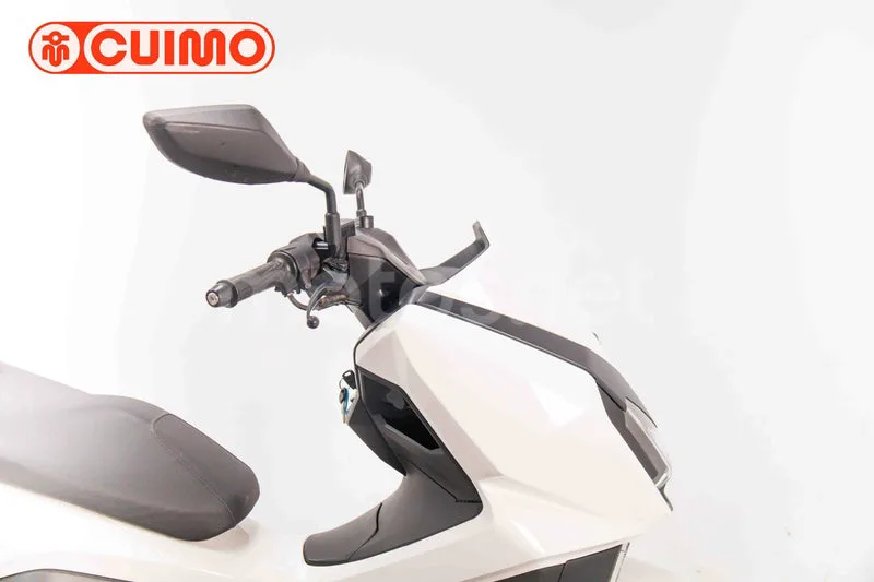 Kymco Sky Town 125 - Vista 13