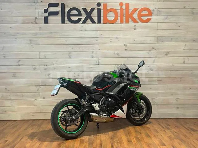 Kawasaki Ninja 650 - Vista 4