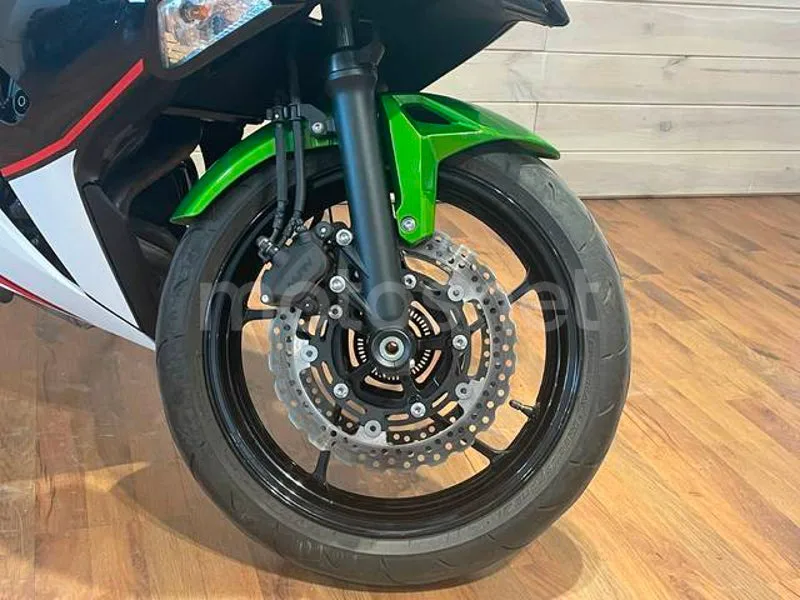 Kawasaki Ninja 650 - Vista 9