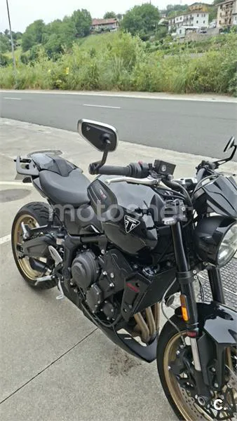 Triumph Trident 800 - Vista 4