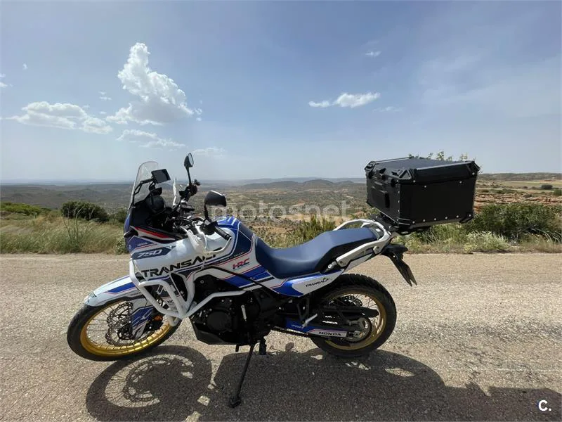 Honda XL750 Transalp - Vista 3