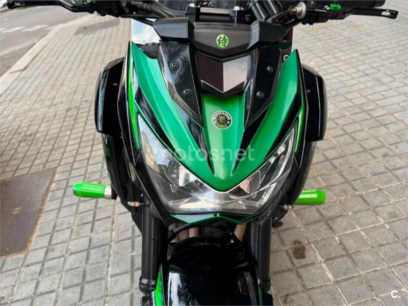 Kawasaki Z800 - Vista 3