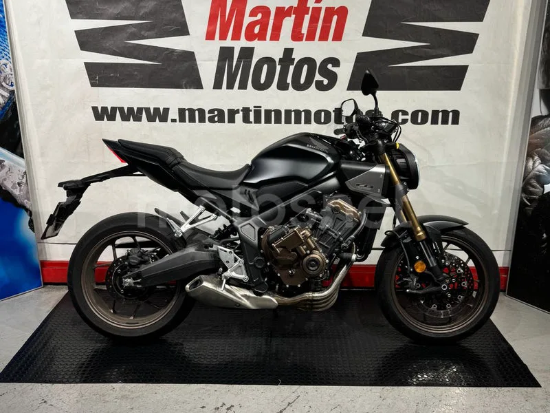 Honda CB650R - Vista 3